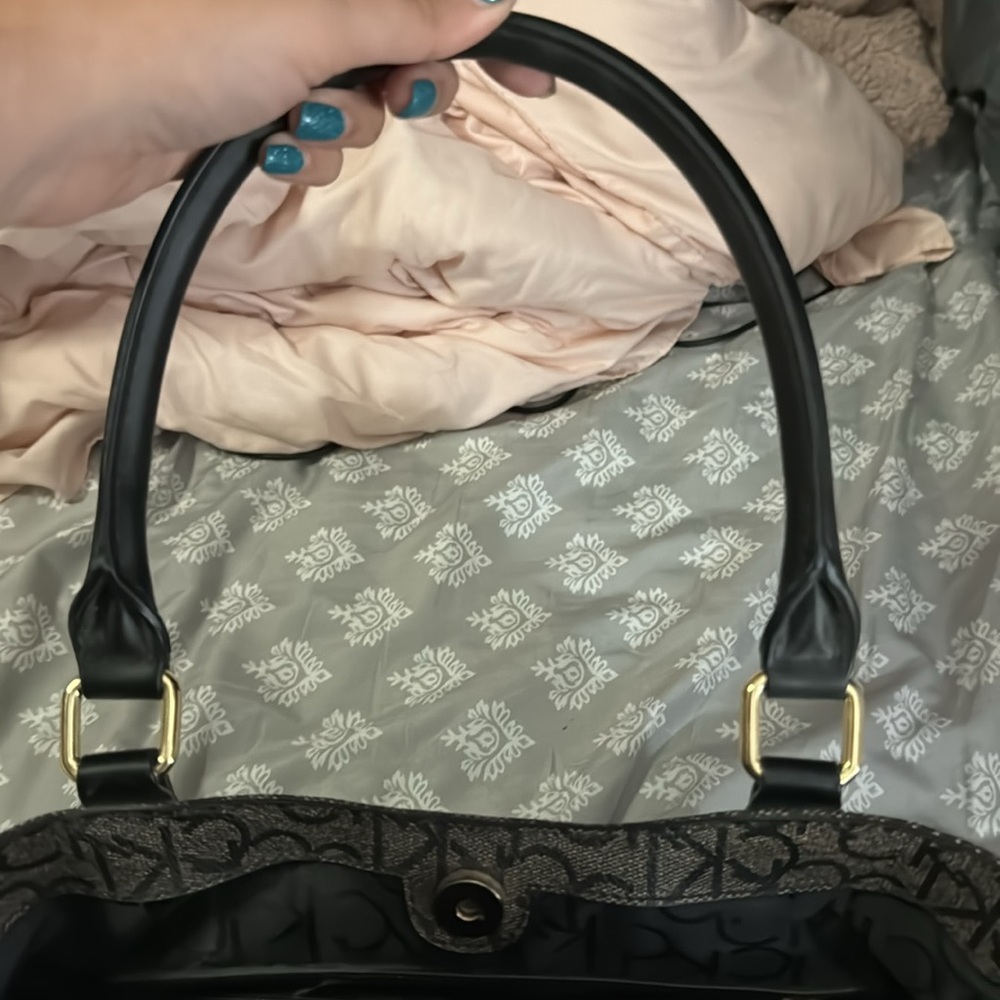 Calvin Klein purse - Picture 8 of 11